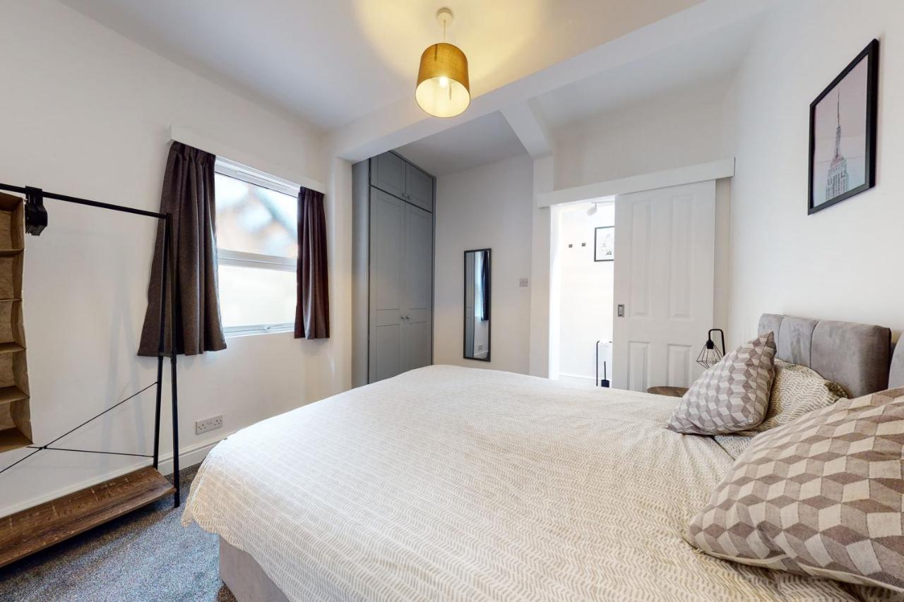 No10 Seaside Apartment - Ground Floor Apartment สการ์โบโรห์ ภายนอก รูปภาพ